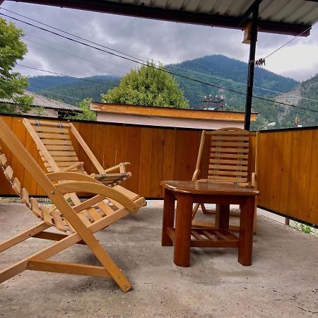 Nina'S Corner Apartamento Borjomi Exterior foto